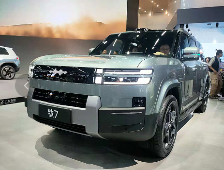 成都车展方程豹钛7登场：硬派家用